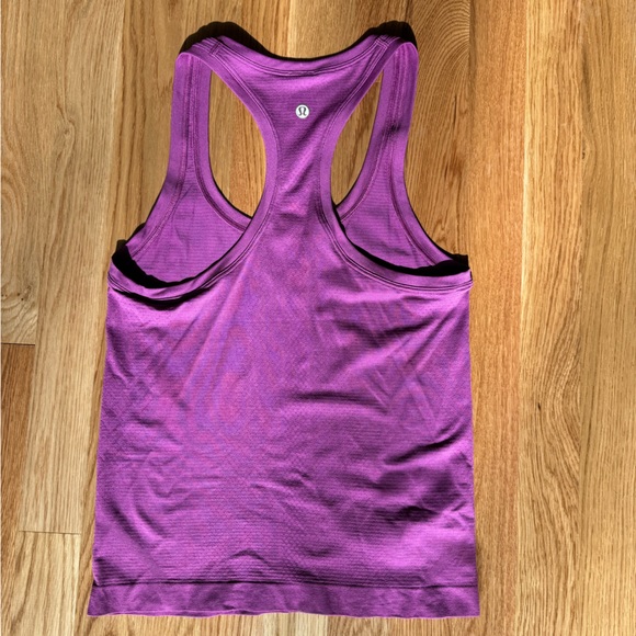 Lululemon swiftly tank vivid plum size 4 - Picture 5 of 6